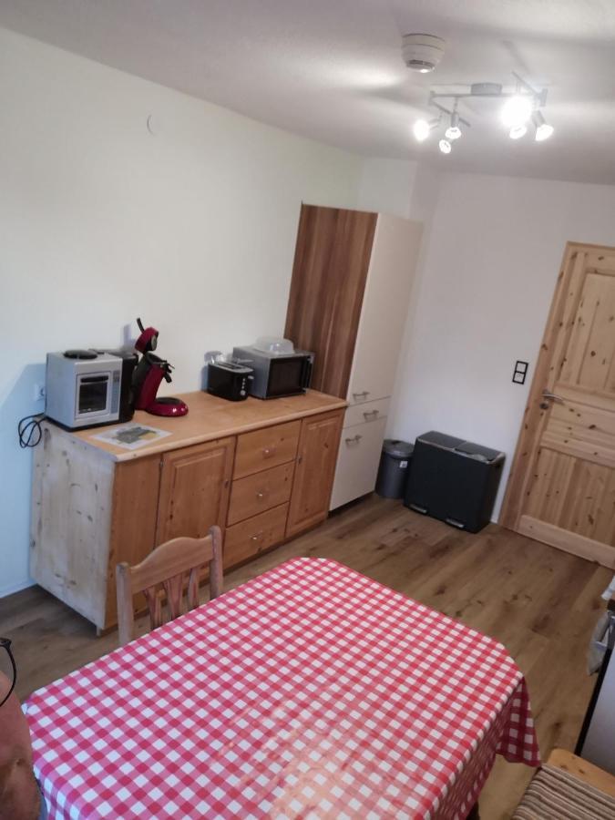 Apartment Auszeit Mit Kueche Viel Ruhe Und Natur Untrasried Dış mekan fotoğraf