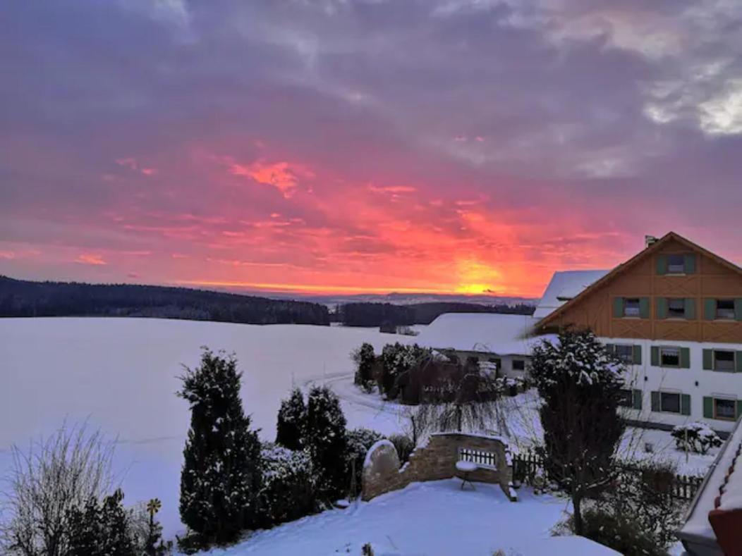 Apartment Auszeit Mit Kueche Viel Ruhe Und Natur Untrasried Dış mekan fotoğraf